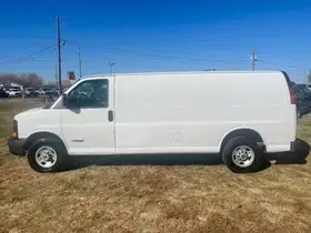  CHEVROLET EXPRESS 2500 CARGO - Image 1