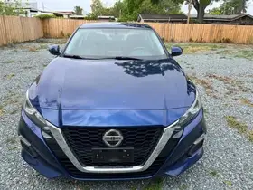  Nissan Altima - Image 4