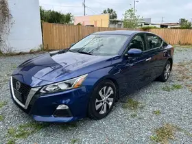  Nissan Altima - Image 3