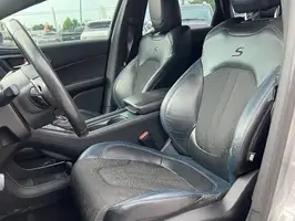 2015  Chrysler 200 - Thumbnail 4