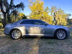  CHRYSLER 300 - Image 9