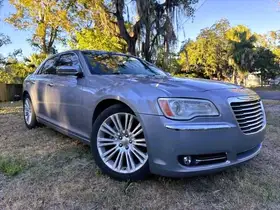  CHRYSLER 300 - Image 11