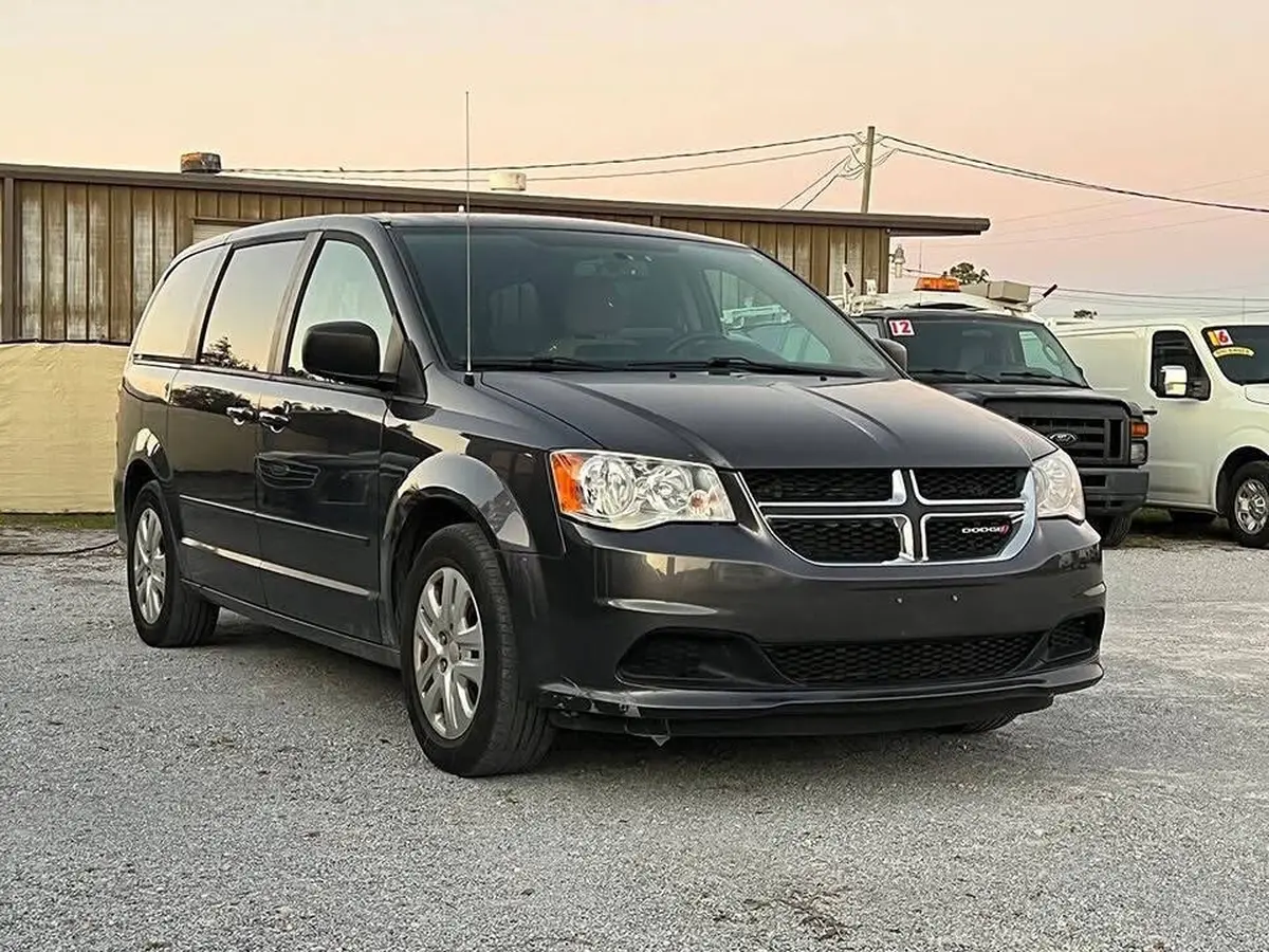 2016  Dodge Grand Caravan - Main image