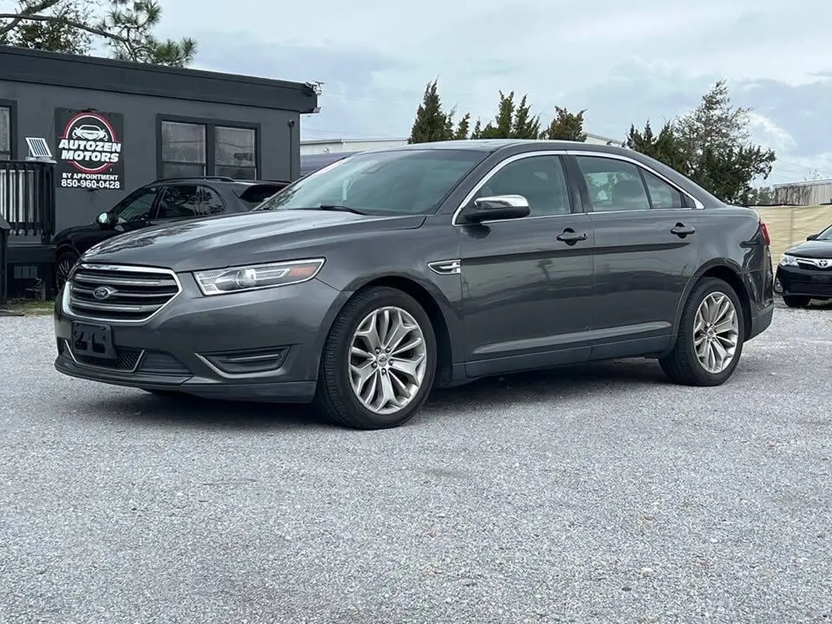 2017  Ford Taurus - Main image