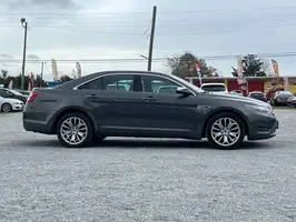 2017  Ford Taurus - Thumbnail 8