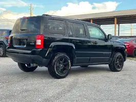 2017  Jeep Patriot - Thumbnail 5