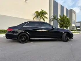  Mercedes-Benz E-Class - Image 23