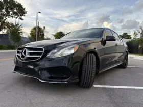  Mercedes-Benz E-Class - Image 25